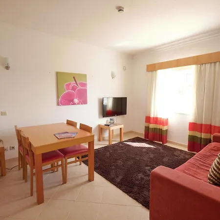 Lägenhetshotell Grand Muthu Do Vale 5*