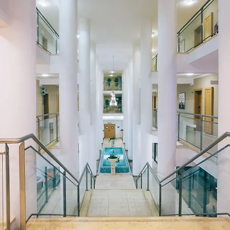 Lägenhetshotell Grand Muthu Do Vale 5*