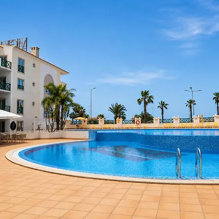 Grand Muthu Do Vale Aparthotel 5*