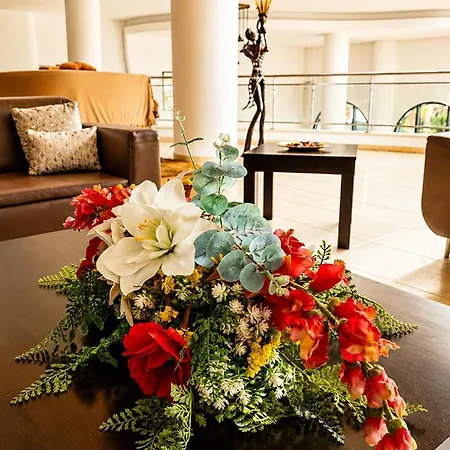 Grand Muthu Do Vale Aparthotel 5*