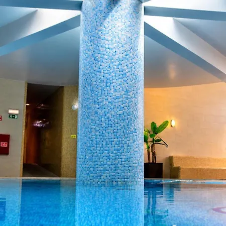 Aparthotel Grand Muthu Do Vale 5*
