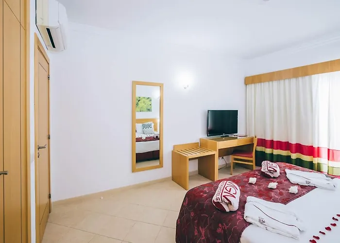 Apartahotel Grand Muthu Do Vale 5*