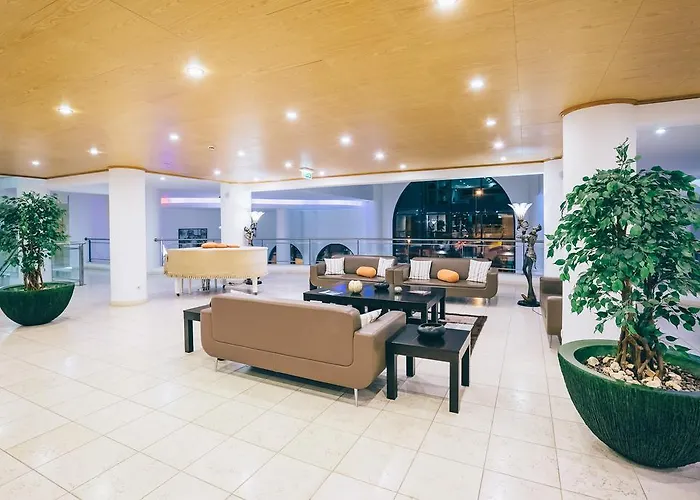 Apartahotel Grand Muthu Do Vale 5*