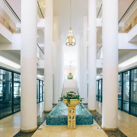 Aparthotel Grand Muthu Do Vale